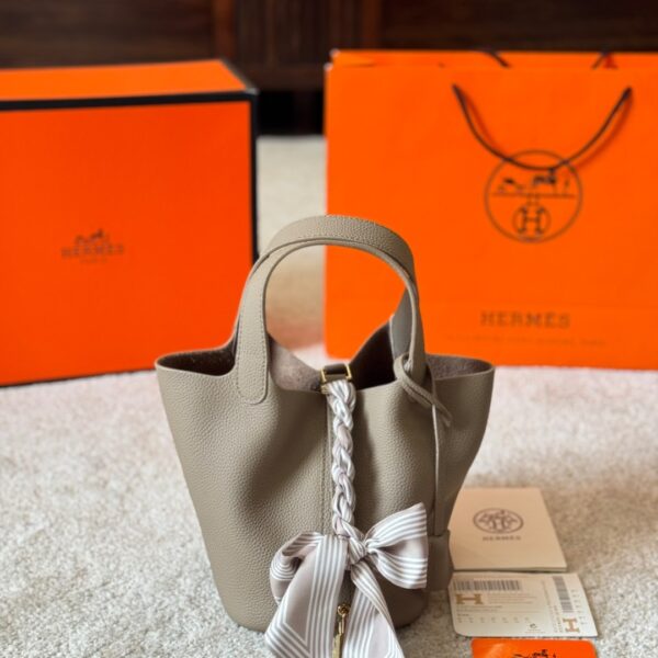Hermes Picotin09