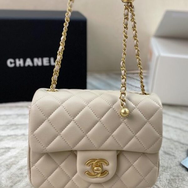 Chanel Cf